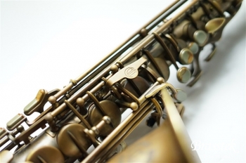 アルトサックス　A5”The Brute”